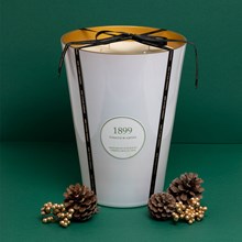 Tobacco & Amber - Gold Edition 5 wick XXL Candle - 7.7 LB